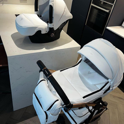 Junama Prams banner
