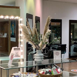 Extensions & Braids banner